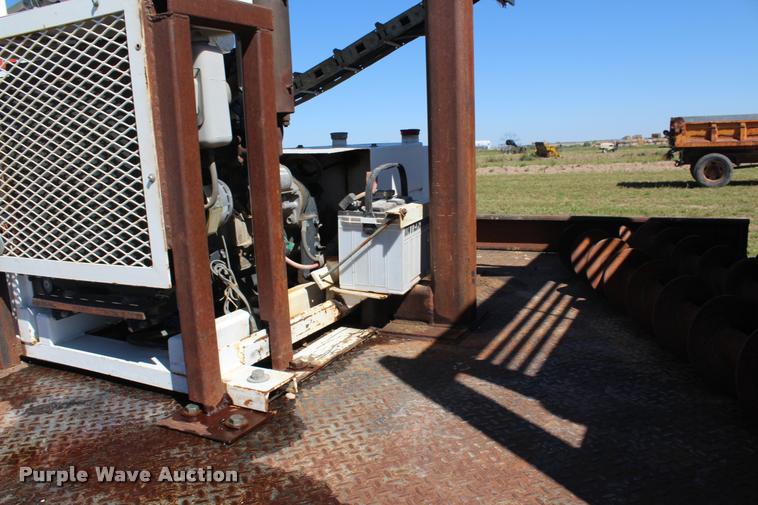 image for item K1916 1994 International 4700LP flatbed truck with environmental drill