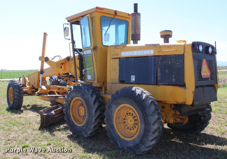 image for item K1917 John Deere 770A motor grader