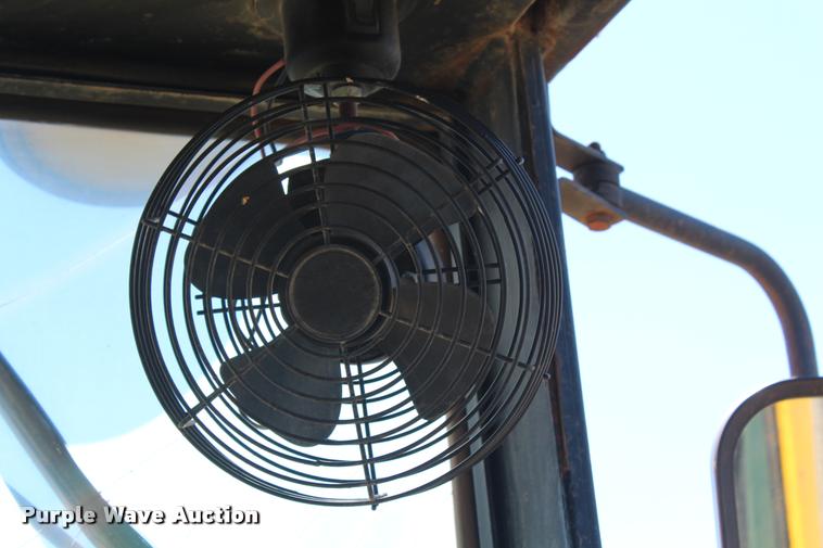 image for item K1917 John Deere 770A motor grader