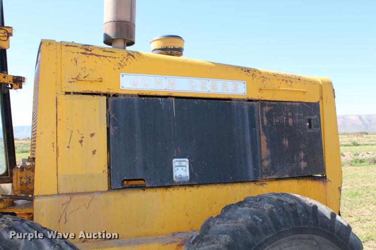 image for item K1917 John Deere 770A motor grader