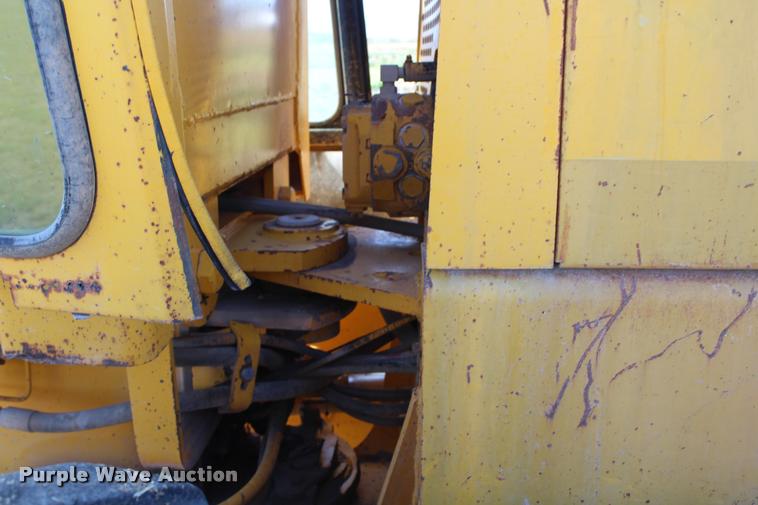 image for item K1917 John Deere 770A motor grader