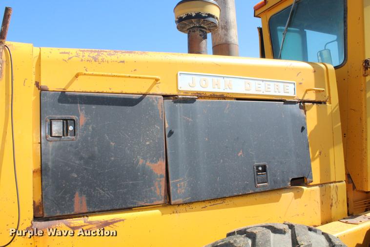 image for item K1917 John Deere 770A motor grader