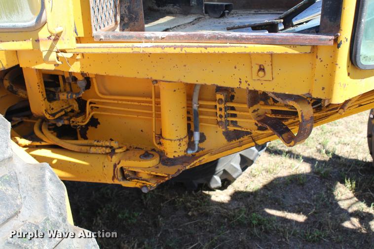 image for item K1917 John Deere 770A motor grader