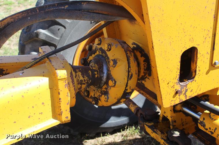 image for item K1917 John Deere 770A motor grader