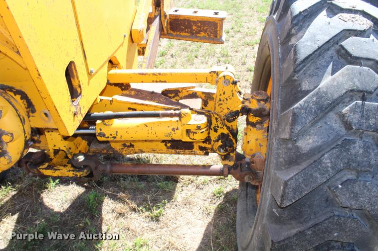 image for item K1917 John Deere 770A motor grader