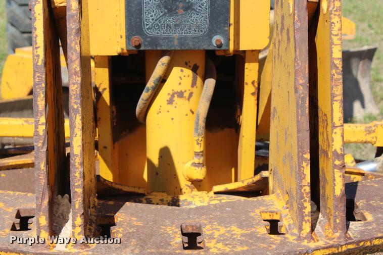 image for item K1917 John Deere 770A motor grader