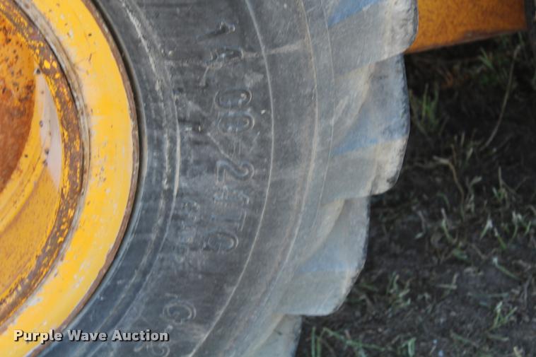 image for item K1917 John Deere 770A motor grader