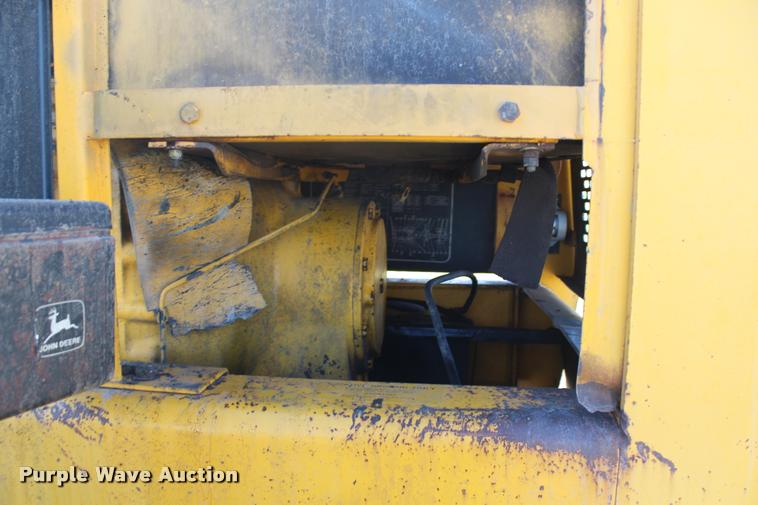 image for item K1917 John Deere 770A motor grader