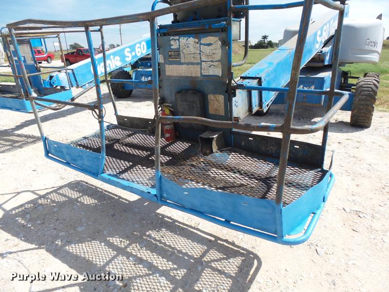 image for item K3001 2004 Genie S60 boom lift