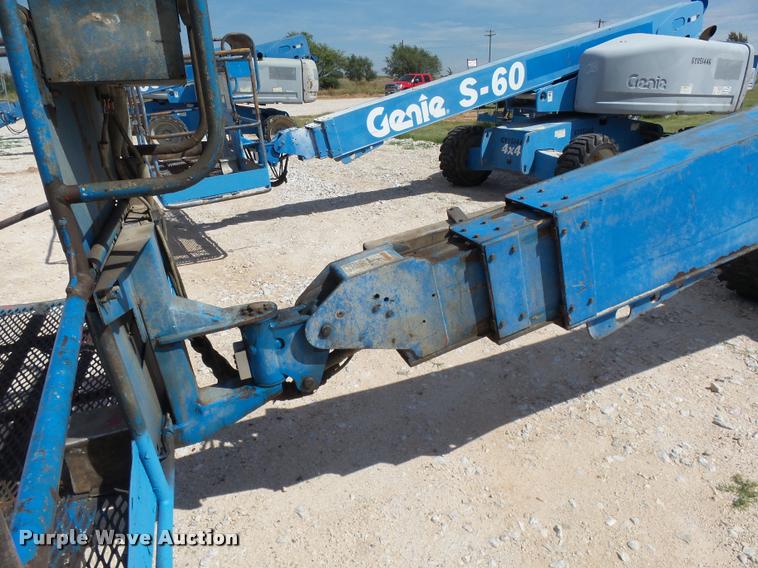 image for item K3001 2004 Genie S60 boom lift