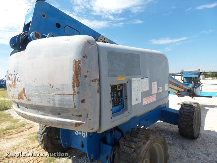 image for item K3001 2004 Genie S60 boom lift