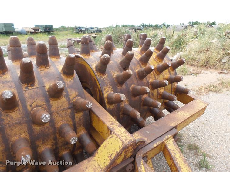 image for item K3101 Double drum sheeps foot roller