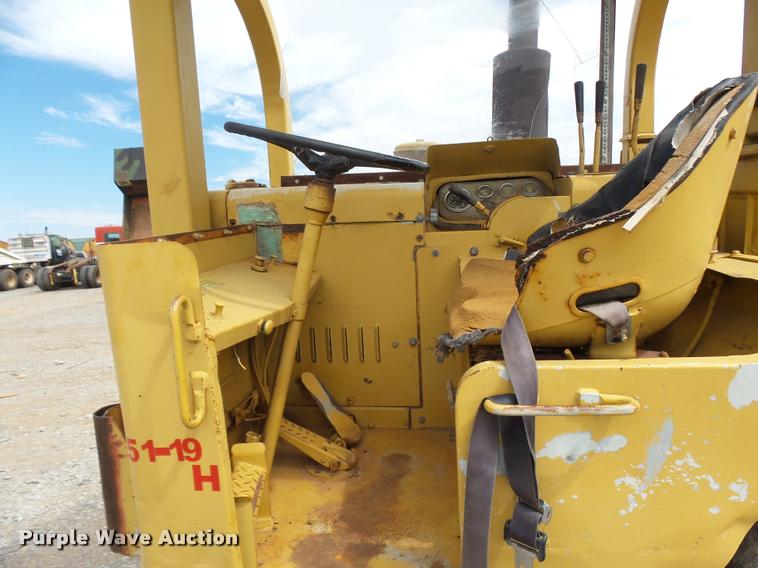 image for item K3104 1973 Caterpillar 613 elevating scraper