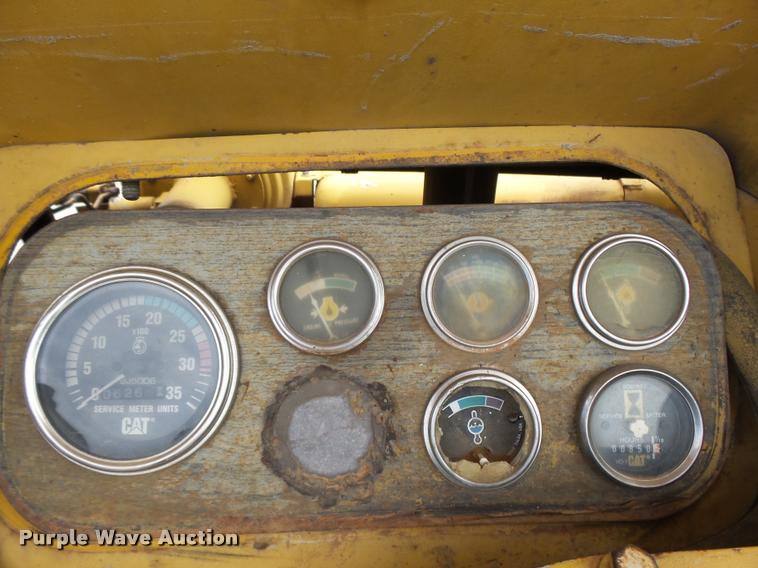 image for item K3104 1973 Caterpillar 613 elevating scraper