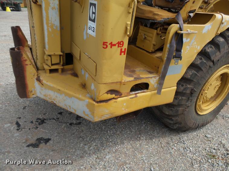image for item K3104 1973 Caterpillar 613 elevating scraper