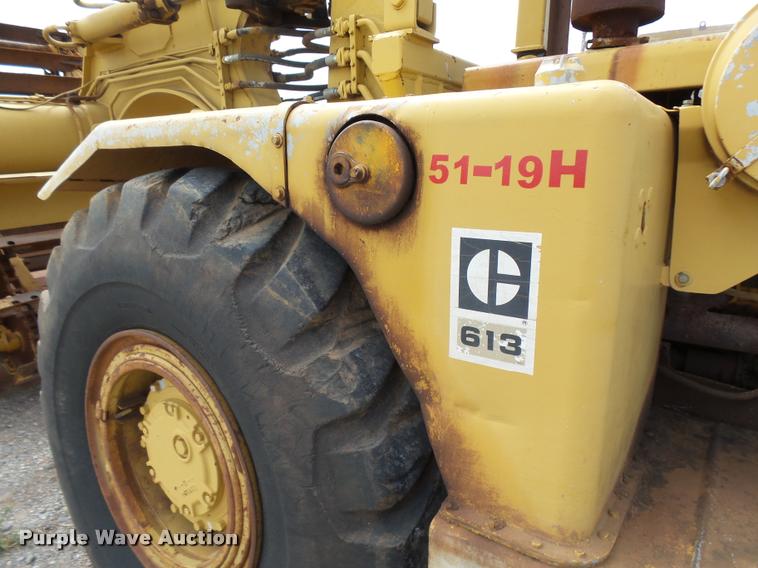 image for item K3104 1973 Caterpillar 613 elevating scraper