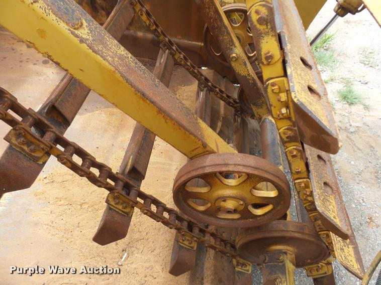 image for item K3104 1973 Caterpillar 613 elevating scraper