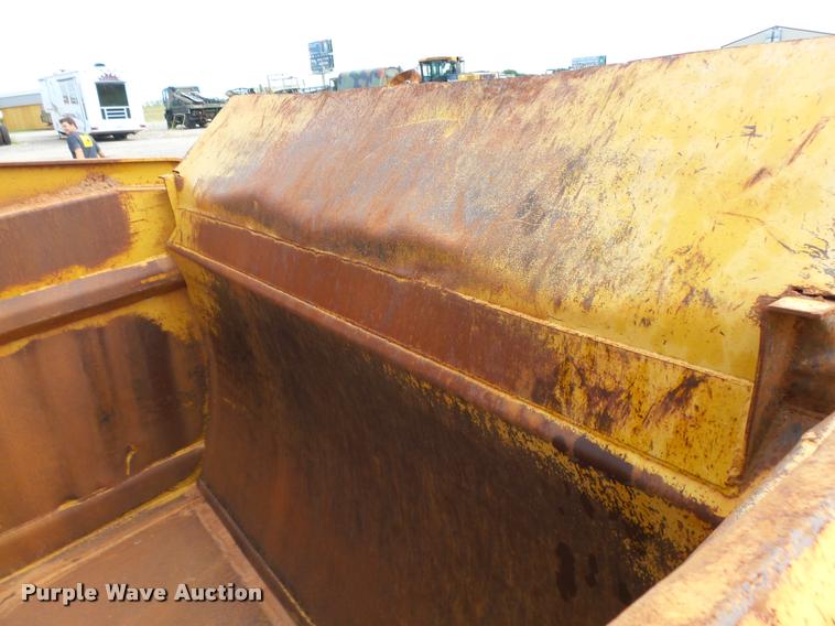 image for item K3104 1973 Caterpillar 613 elevating scraper