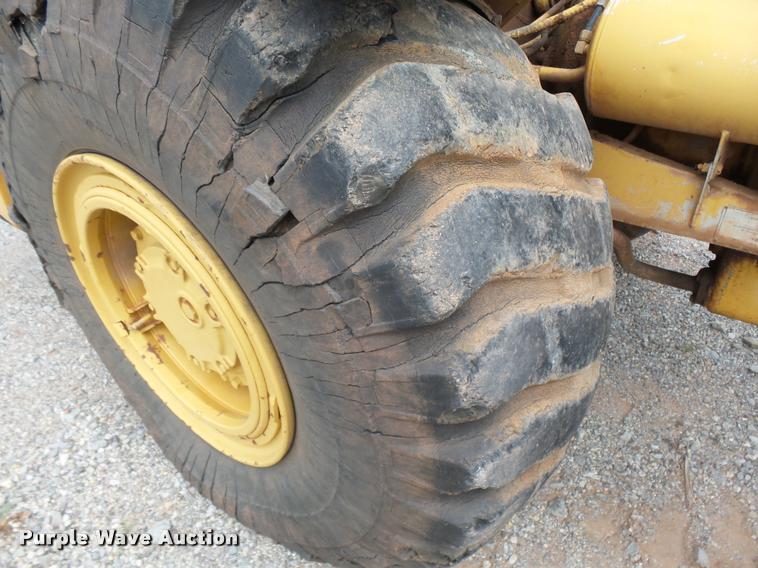 image for item K3104 1973 Caterpillar 613 elevating scraper