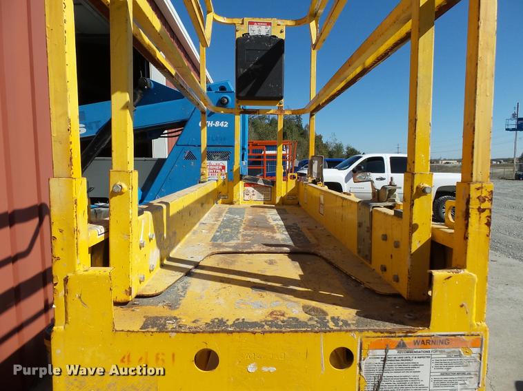 image for item K3453 Haulotte 1530E scissor lift