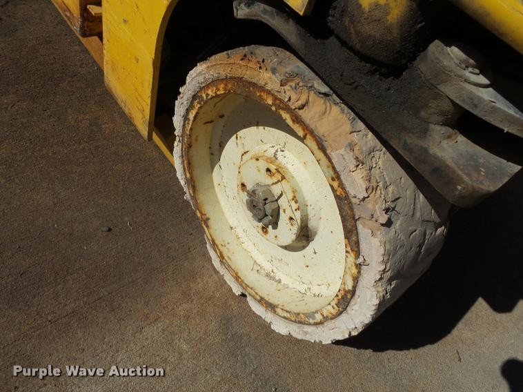 image for item K3453 Haulotte 1530E scissor lift