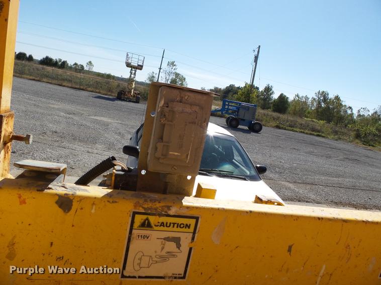 image for item K3453 Haulotte 1530E scissor lift