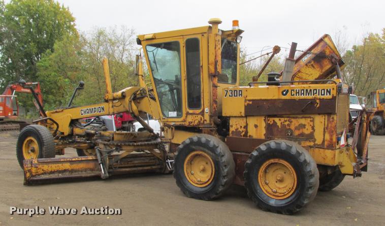 image for item K4221 1989 Champion 730A motor grader