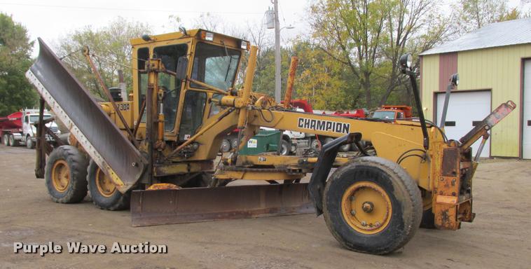 image for item K4221 1989 Champion 730A motor grader