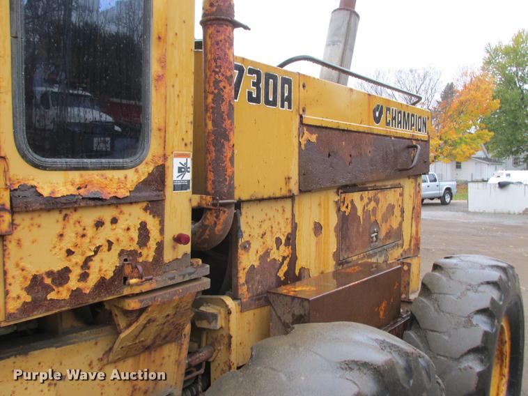 image for item K4221 1989 Champion 730A motor grader