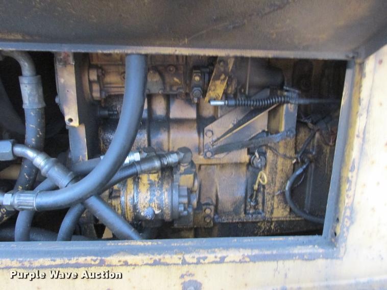 image for item K4221 1989 Champion 730A motor grader