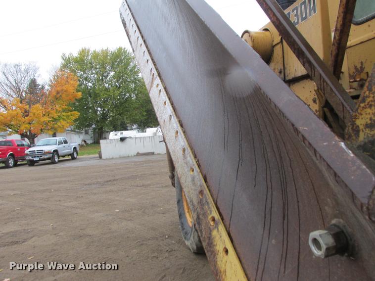 image for item K4221 1989 Champion 730A motor grader