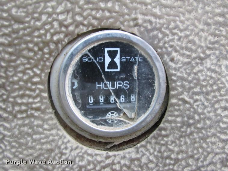 image for item K4221 1989 Champion 730A motor grader