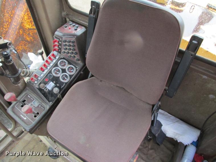 image for item K4221 1989 Champion 730A motor grader