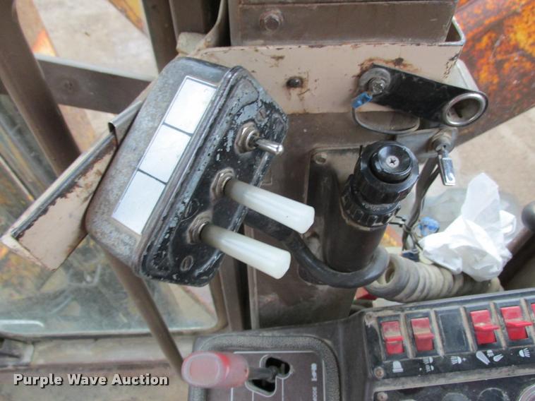 image for item K4221 1989 Champion 730A motor grader