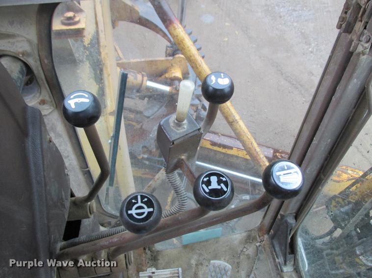 image for item K4221 1989 Champion 730A motor grader