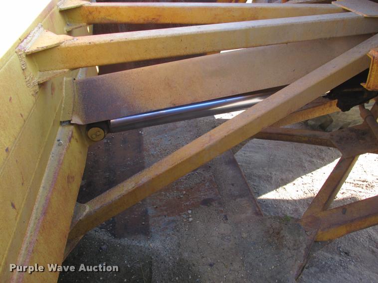 image for item K4236 1973 Caterpillar 631C conventional scraper