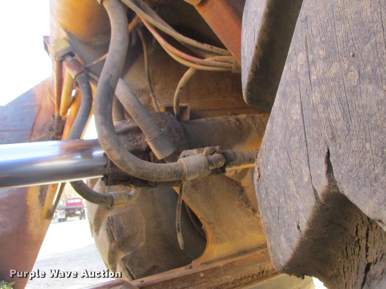 image for item K4237 1973 Caterpillar 637 conventional scraper