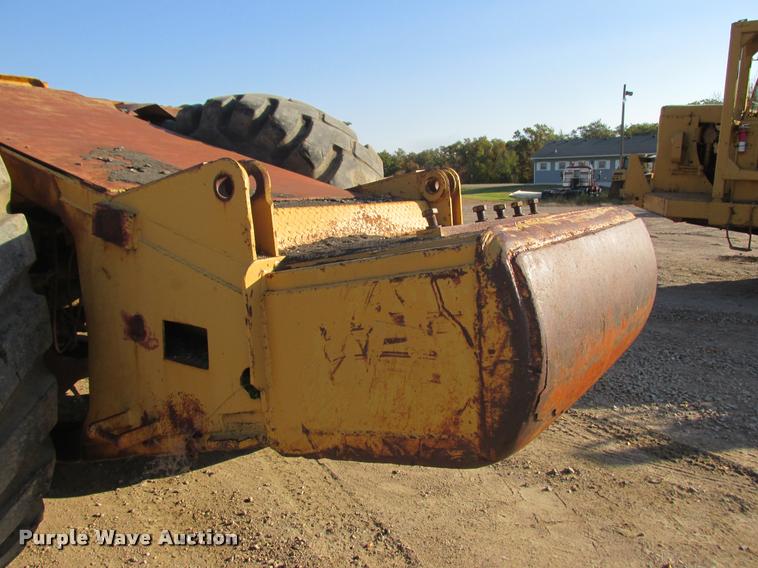 image for item K4237 1973 Caterpillar 637 conventional scraper