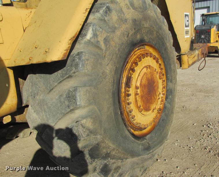 image for item K4237 1973 Caterpillar 637 conventional scraper