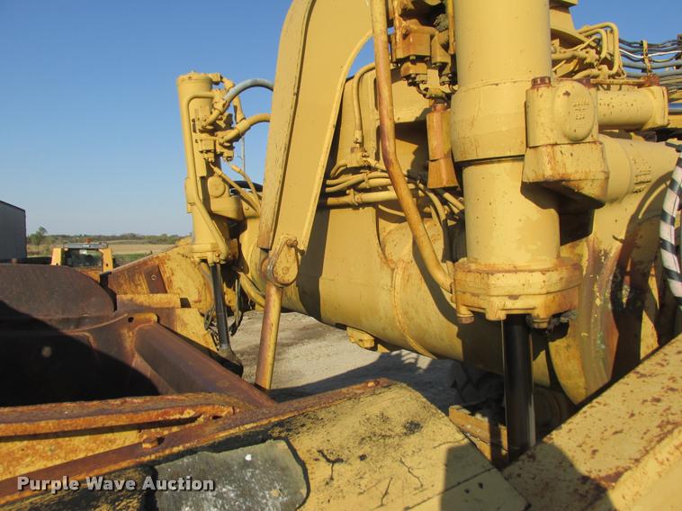 image for item K4237 1973 Caterpillar 637 conventional scraper