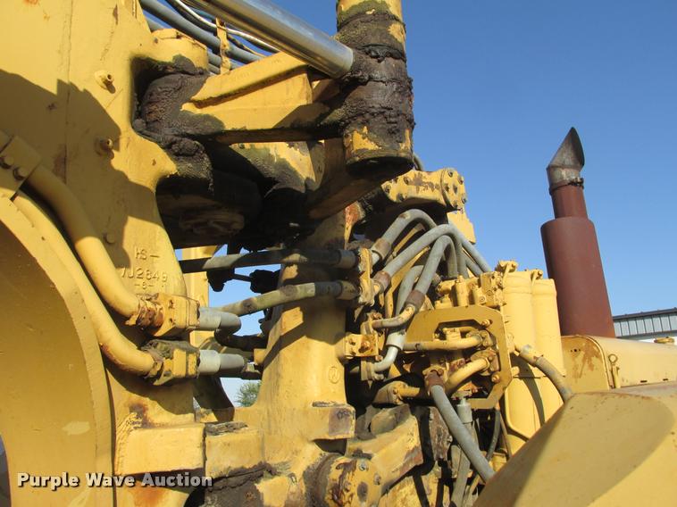 image for item K4237 1973 Caterpillar 637 conventional scraper