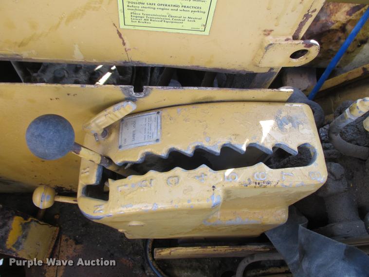 image for item K4237 1973 Caterpillar 637 conventional scraper