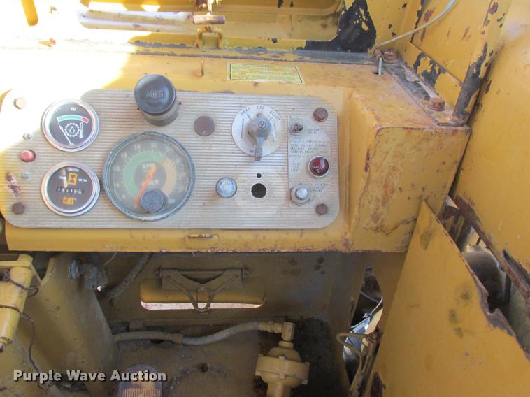 image for item K4237 1973 Caterpillar 637 conventional scraper