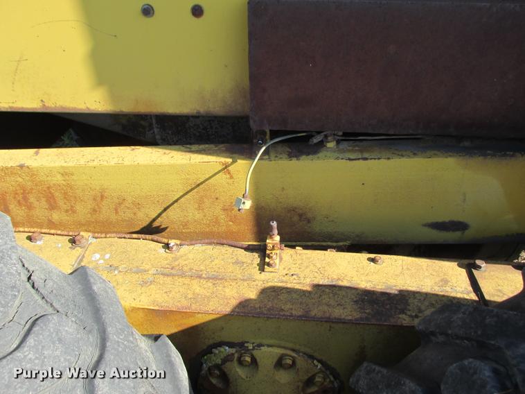 image for item K4241 1940 Caterpillar 12 rigid frame motor grader