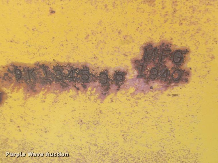 image for item K4241 1940 Caterpillar 12 rigid frame motor grader