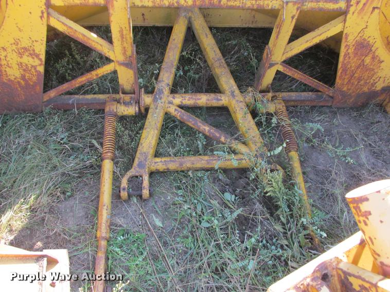 image for item K4242 Motor grader snow plow and lift group