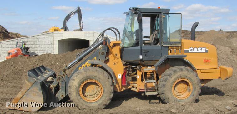 image for item K4244 2002 Case 621D XT wheel loader
