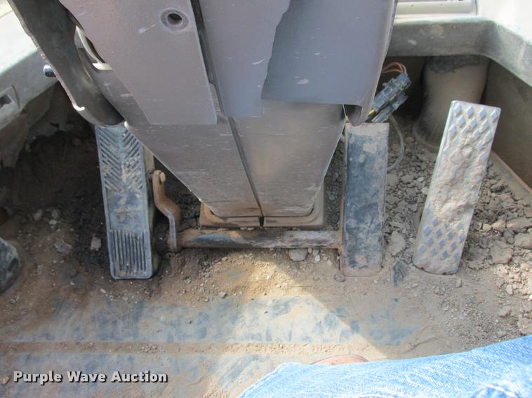 image for item K4244 2002 Case 621D XT wheel loader