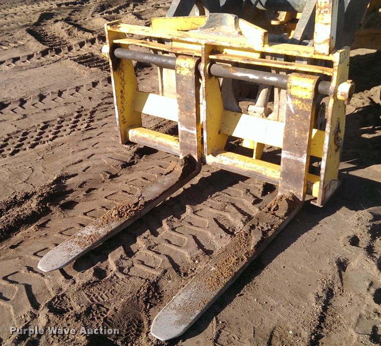 image for item K4244 2002 Case 621D XT wheel loader