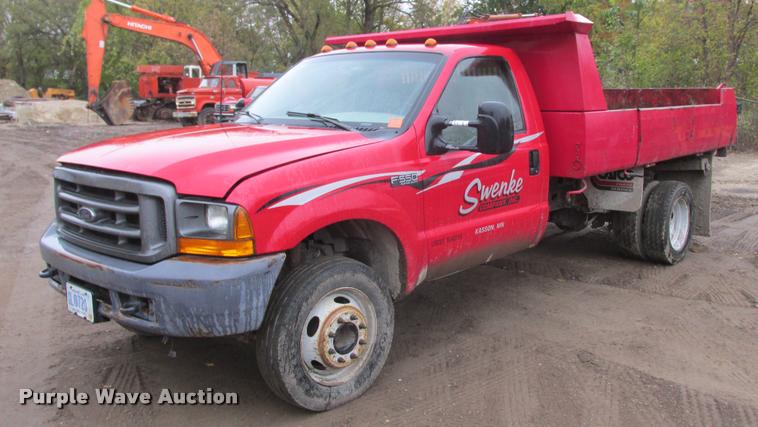 image for item K4245 2000 Ford F550 Super Duty dump truck